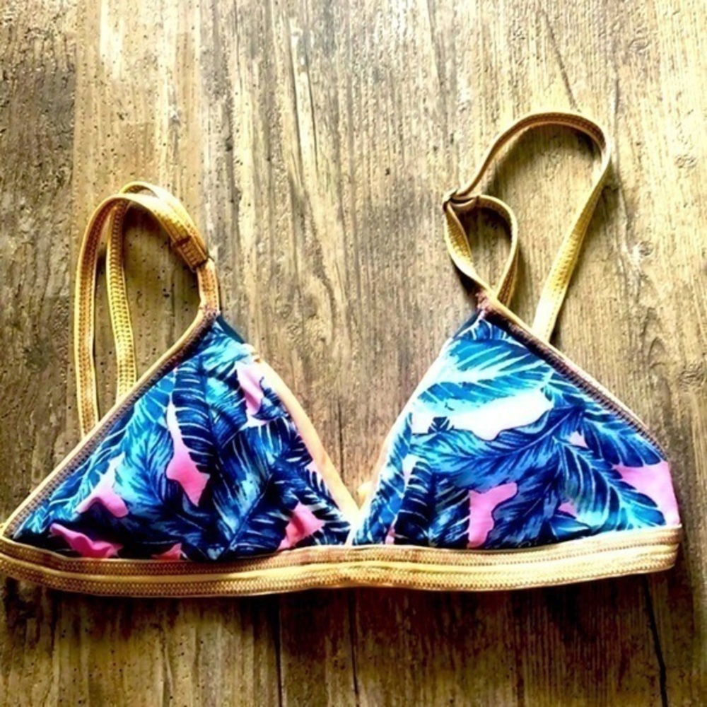 Maaji padded triangle reversible adjustable bikini top size small